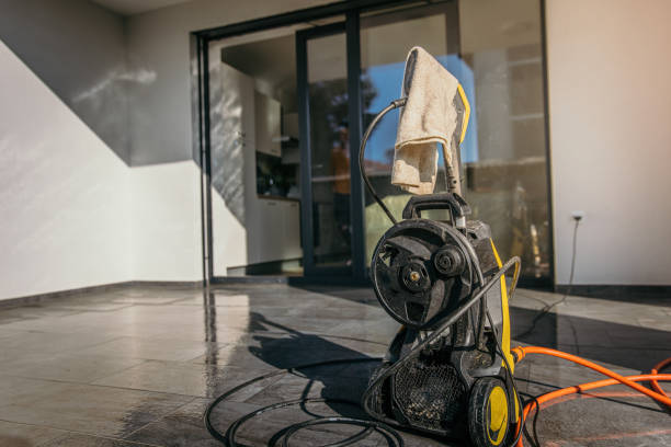 Best Warehouse Cleaning  in Chattahoochee, FL
